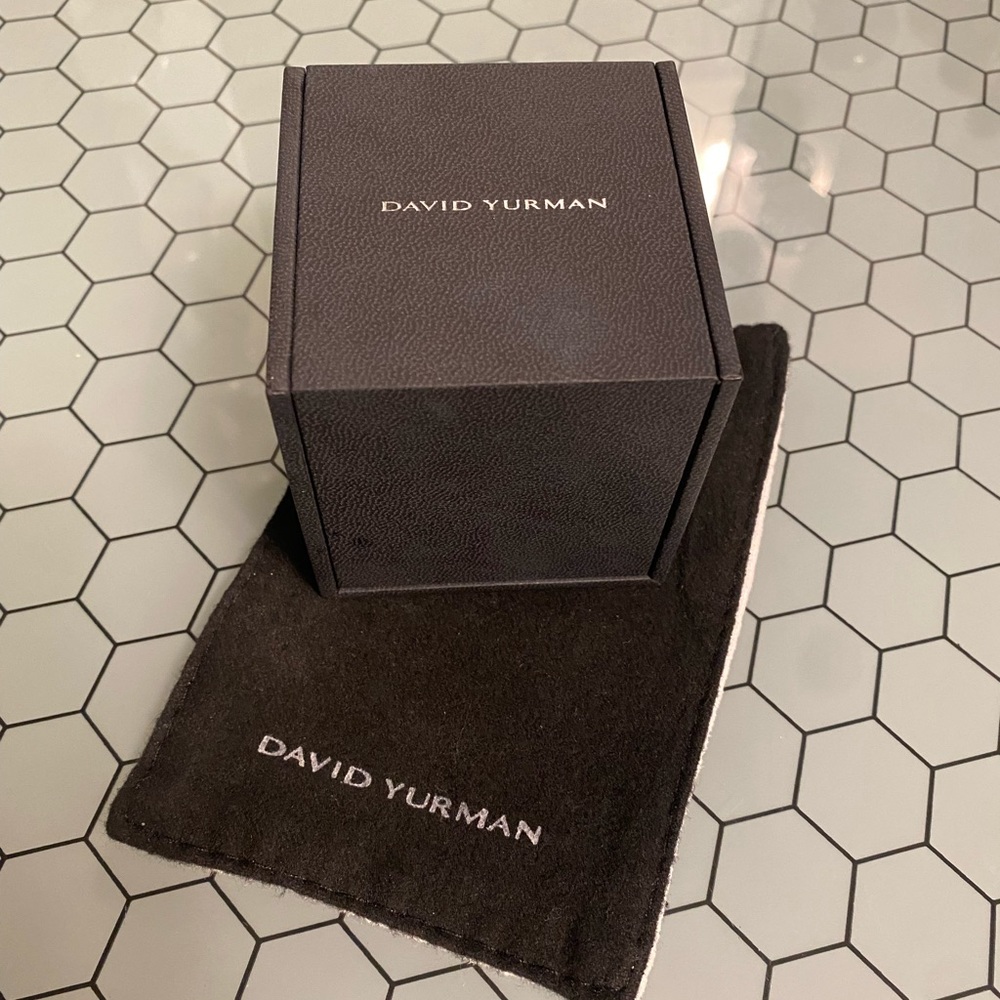 Authentic David Yurman Ring Box & Duster